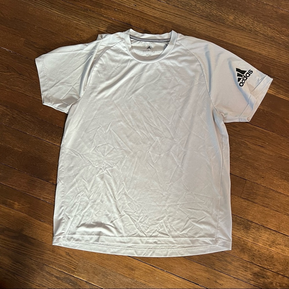 Mens adidas light gray T-shirt